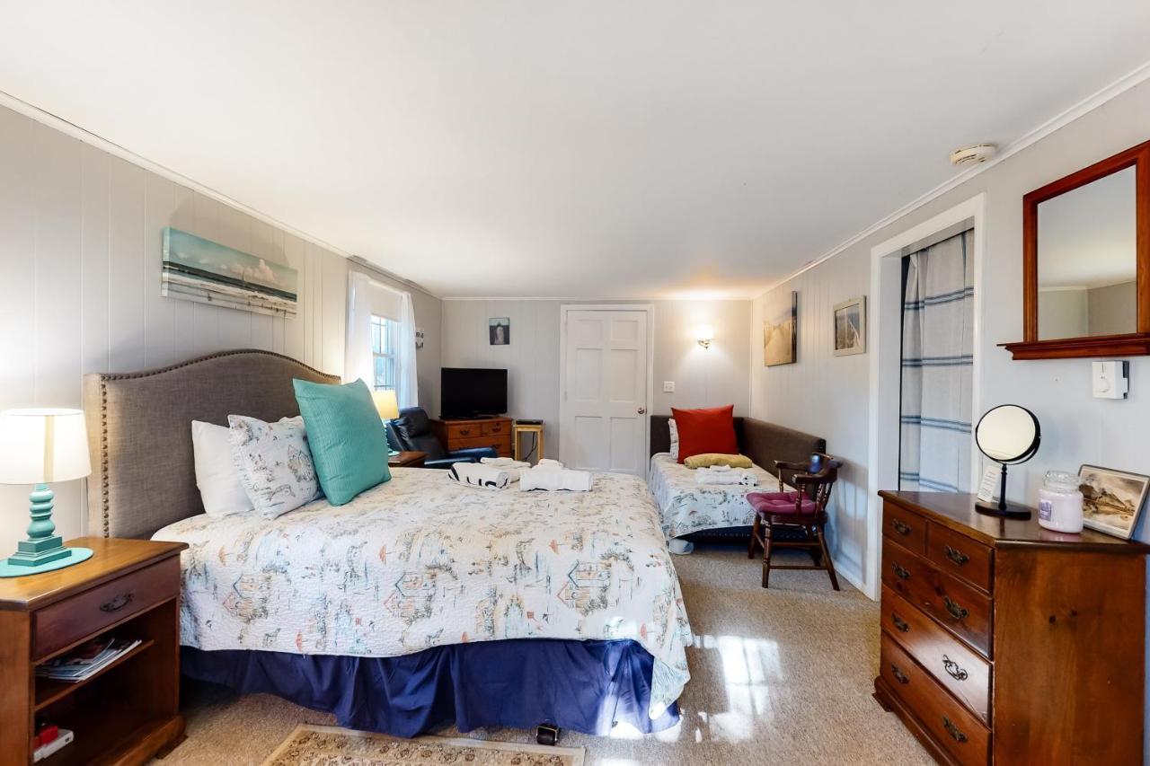 Beach Rose Guest Studio Nauset Heights Exterior photo